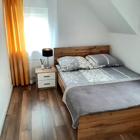 Apartament Niechorze ニエホジェ